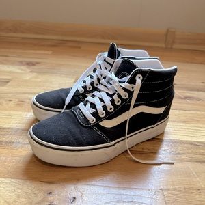 Vans Filmore High Top Skate Shoes Women’s